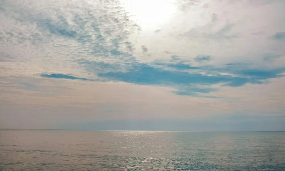 A view of the ocean from a boat